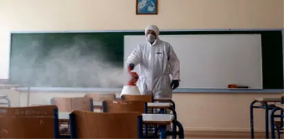 【新興領域:2月焦點4】當病毒攻陷了教室,是誰還搶著當老師?